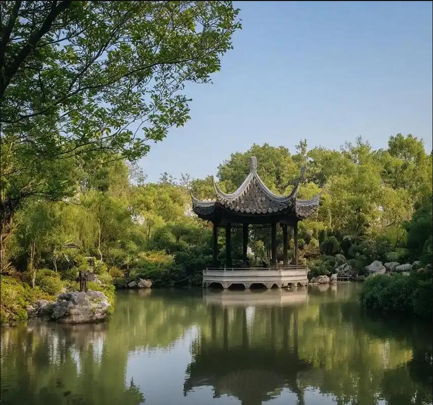 万宁盼夏餐饮有限公司